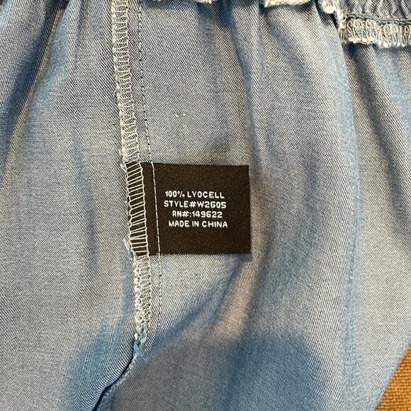 Walter Baker Tencil Chambray off the shoulder wide leg crop jumpsuit NWT medium - Picture 10 of 10